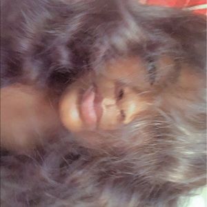 Meet your Posher, Alexis